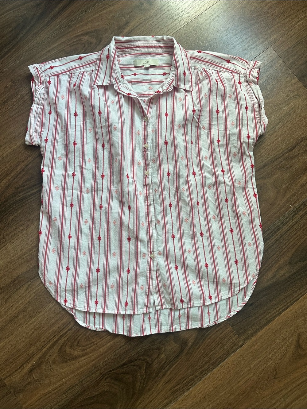 LOFT White and Red Striped Short-Sleeve Button-Down Shirt